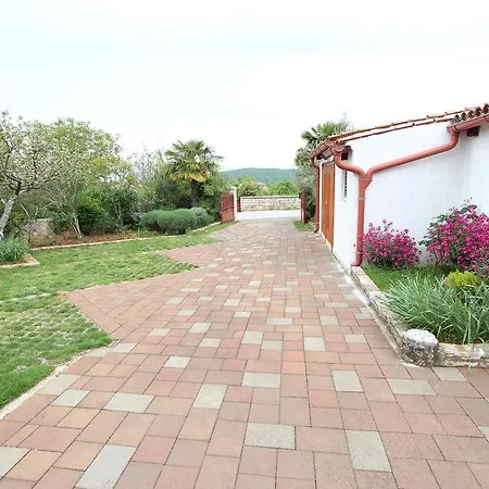 Guest House Liliana 3*