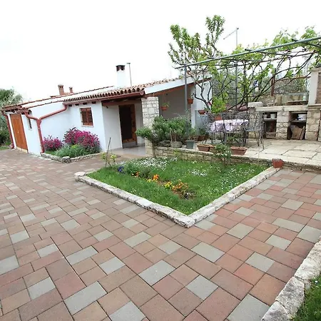 Guest house Guest House Liliana 3*